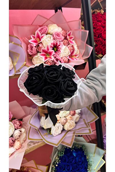 blackrosehediye باقة ورد مخملية مع تول مكشكش - هدية للعروس - هدية للحبيب - با...