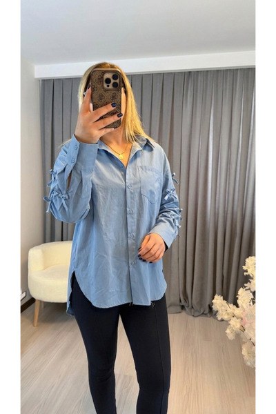 Marka Kolları Fiyonk Detaylı Oversize Mavi Gömlek