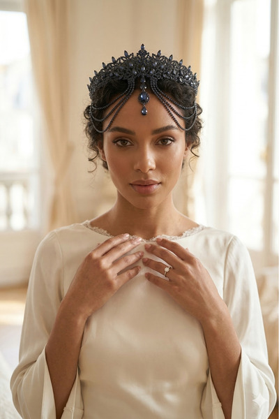 Limelia Crystal Stone Front Chain Elegans Model Henna Night and Engagement Cr...