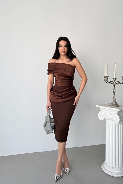 Serica Moda Brown Boat Neck Waist Detailed Midi Evening Dress