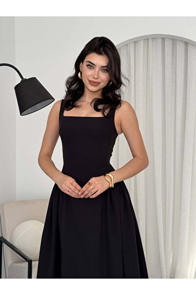 MODA DURAĞI Kare Yaka Askılı Kloş Uzun Elbise Siyah