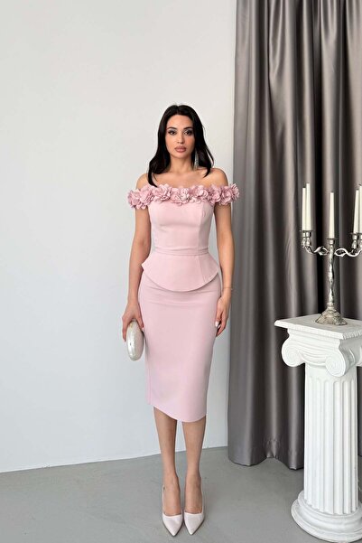 Serica Moda Powder Boat Neck Floral Detailed Midi Evening Dress