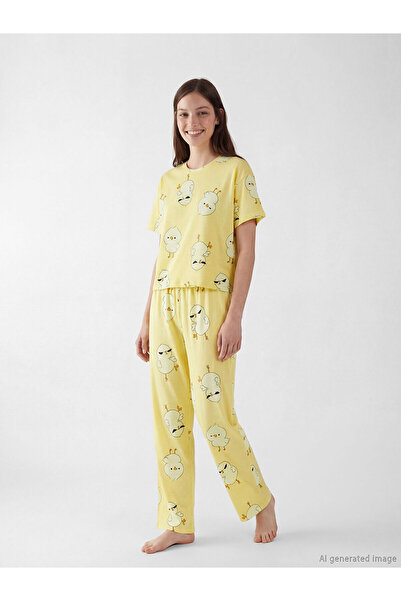 LC Waikiki Original Oval Collar Patterned Women's Pajama Set