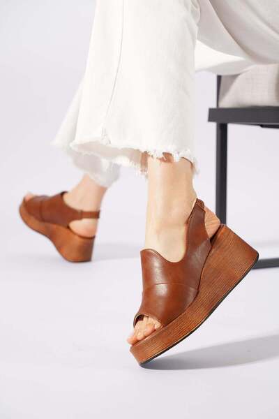 Moda Pie Loresan wide cross strap women's sandal - tan leather