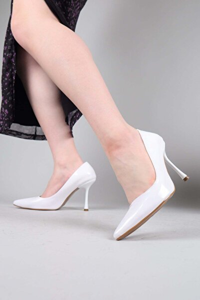 Birikon حذاء PERA ذو كعب مسطح باللون الأبيض