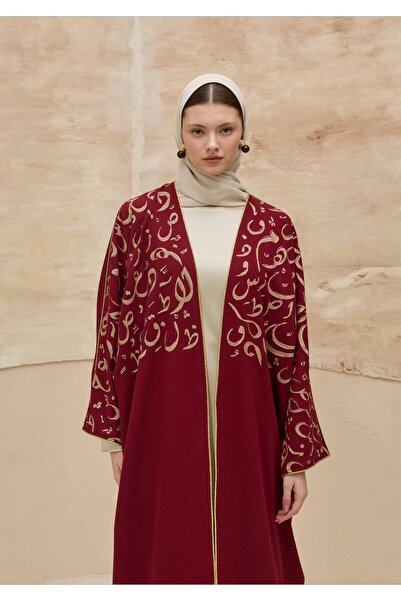 LEYLA STORE Orient Majesty |   Oriental Letter Detailed Abaya