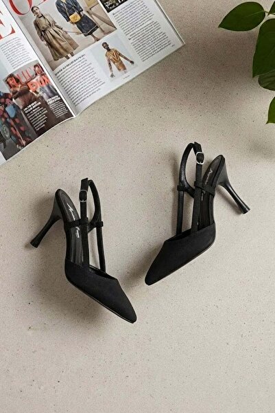 Ayakkabı Fuarı حذاء نسائي كلاسيكي بكعب من إيليت MST1361Z باللون الأسود