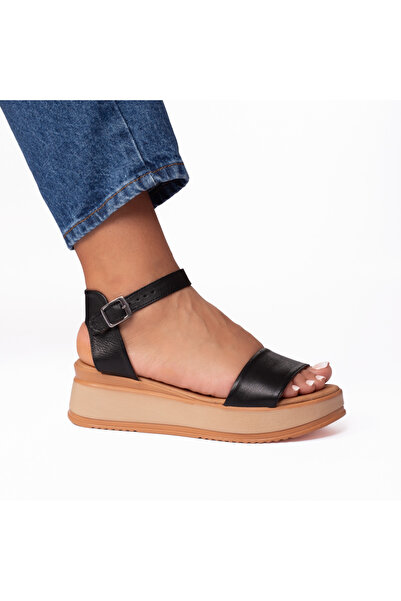 Dincomoditate Women's sandals Natural leather