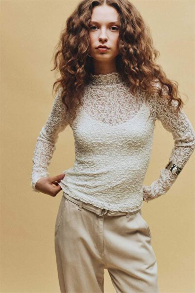 LC Waikiki Μπλουζάκι με δαντέλα και μισό ζιβάγκο