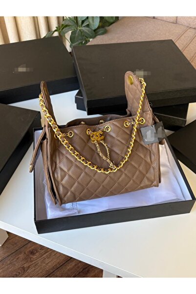 Generic Handbag and shoulder bag, high quality material, with accessories