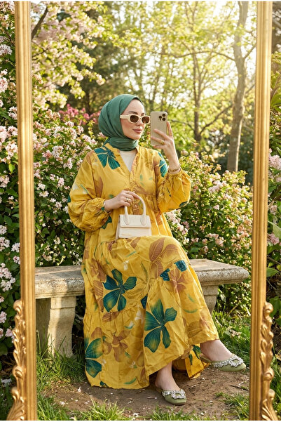 Kirazca Butik Women's Floral Layered Hijab Dress with Dominant Collar