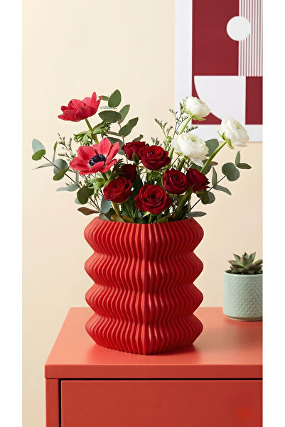END Design Embossed Heart Vase – Decorative Object in the Shape of Overlappin...