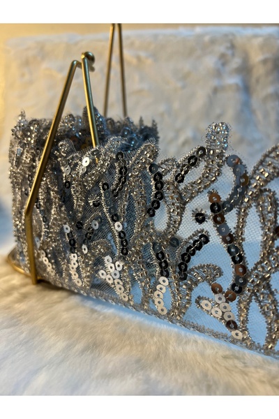 Yarn World High-End Sewing with Exquisite Craftsmanship