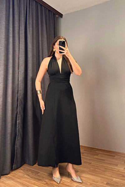 Sorridi Halter Neck Backless Slit Long Dress