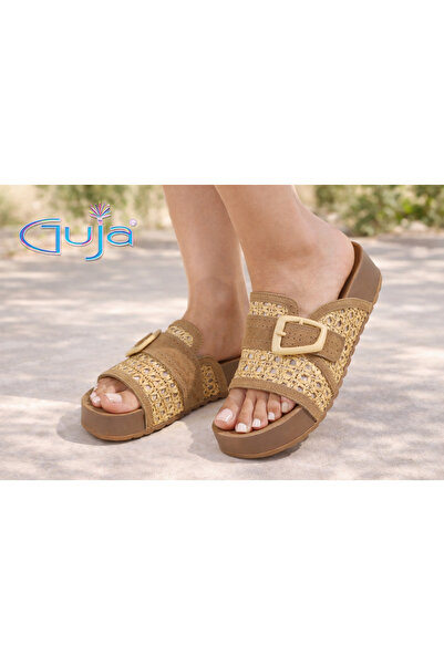 Guja 26Y454-18 نعال من القش