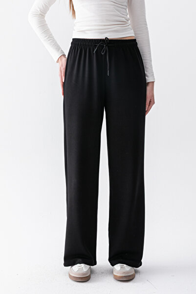 Warasiva Women's Black Modal Fabric Soft Textured Wide Cut Sweatpants