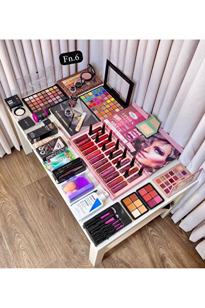 Linda Exclusive Makeup Set Fn.6