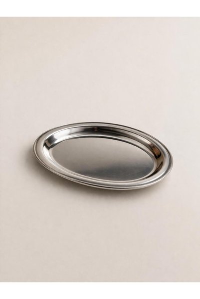 Gaia Concept Silver Stainless Steel Oval Presentation Plate Minimal Design 21.3X14.5 cm Stylish Serving Plate