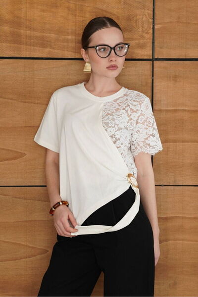 VERYMODA D2964 DANTEL DETAYLI ETEK UCU V DİKİM T SHIRT - KREM | D2964
