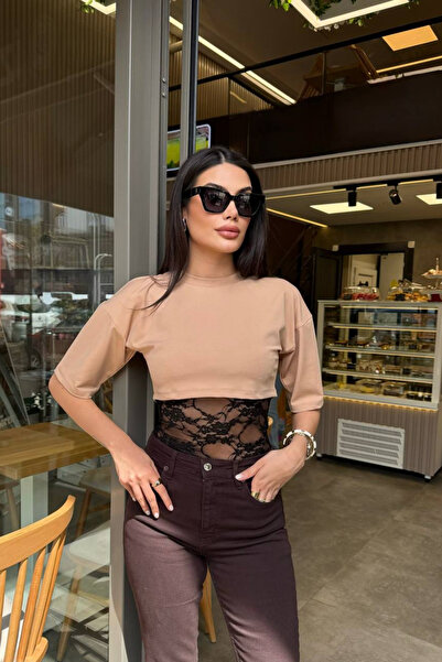 oshebu Women's Lace Bottom Modern Crop Set