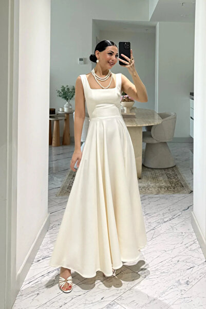 MOZENA Strappy Square Neck Tie Back Füsun Dress