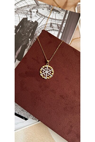 KAD COLLECTION قلادة من حجر القلب
