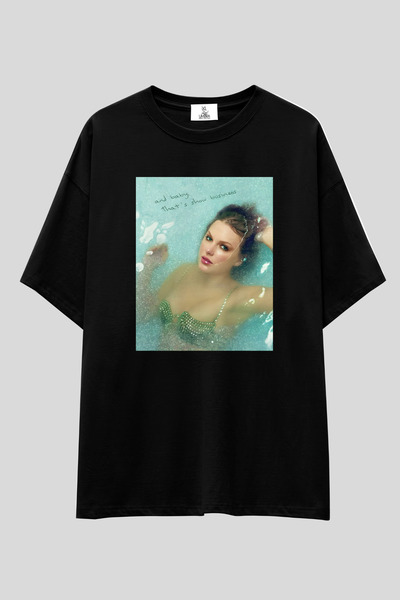 UmbraWear Μπλουζάκι Τέιλορ Σουίφτ |   Μπλουζάκι Unisex από 100% βαμβάκι, με α...
