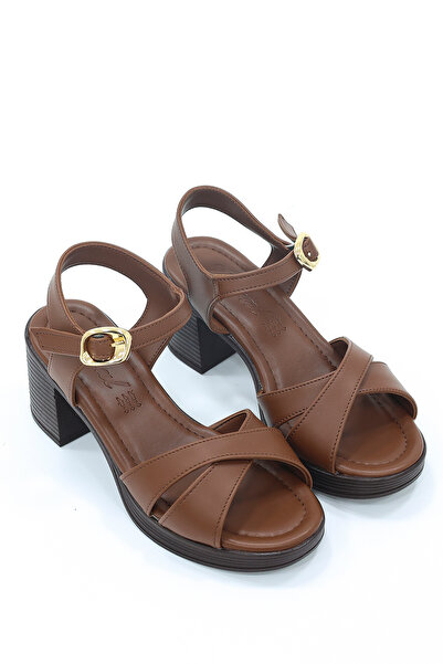 kajal ayakkabı Nvl 791 Cross-Strapped Sandals with Belt Detail