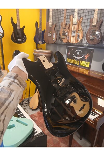 PUANDORG Stratocaster Siyah Elektro Gitar Gövdesi HSS (Montaj delikleri hazır)