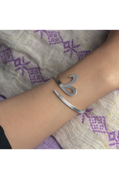 HUROOFY Letter t Bracelet (t)