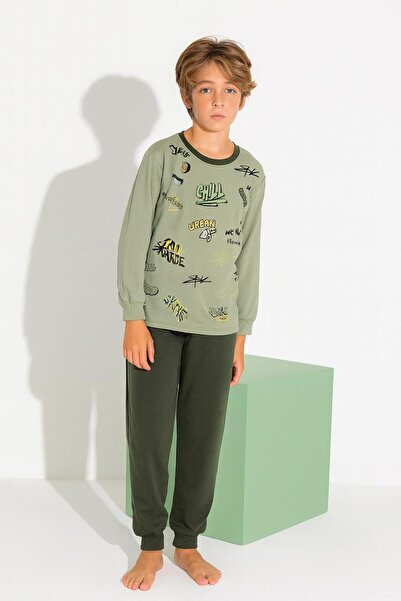 Pijamax Σετ πιτζάμες για αγόρια με πολύχρωμη στάμπα και μακριά μανίκια - Ύφασ...