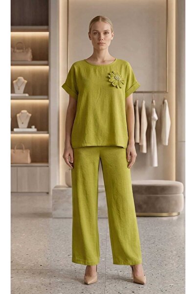 ihaoo Elegant fuchsia women's outfit with decorative flower