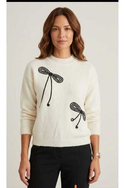 EGEMS Women's Washable Feathered Floral Embroidered Sports Blouse Tunic