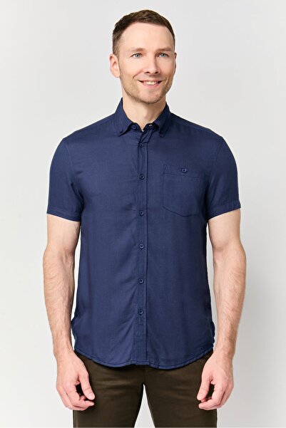 Report Collection Men Regular Fit Solid Short Sleeve Casual Shirt, Navy