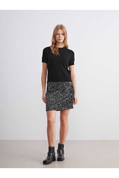 LC Waikiki Slim Fit Sequined Mini Skirt