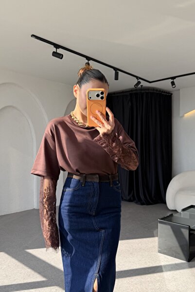 Gizem Ecemiş Hervix Brown Lace Sleeve Tshirt