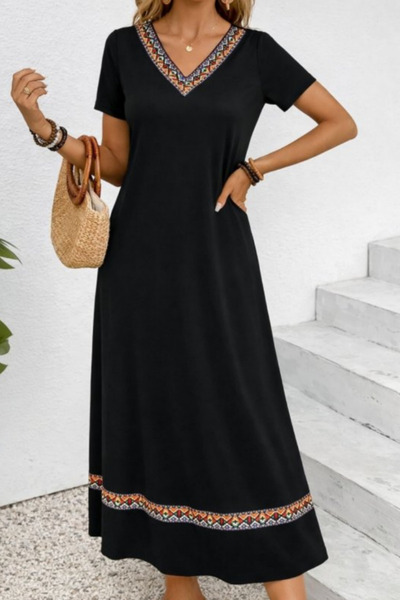 Kokosh moda Γυναικείο φόρεμα με λαιμόκοψη V, έθνικ ρίγες, λεπτομερές κοντό μα...