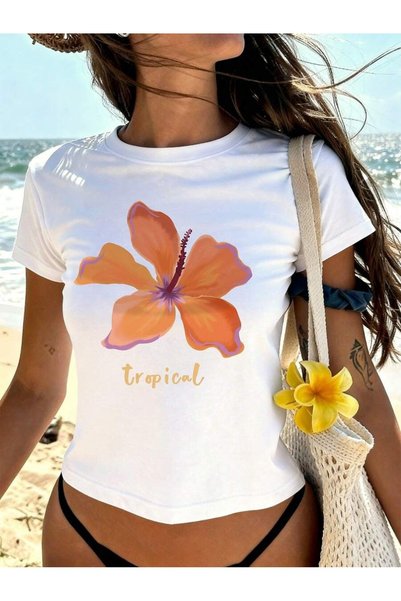 WESTİMO Women's White Tropical Floral Printed Crew Neck Slim Crop Tshirt