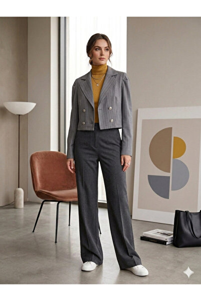 QUBERZ Women's Striped Crop Blazer Jacket - Short Jacket with 4 Buttons