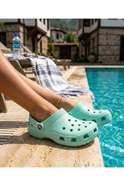 Crocs Classic Clog K Papuci pentru tineri Sandale colorate