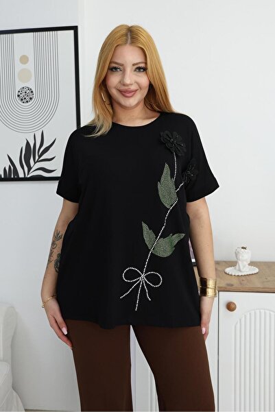 Siyezen Plus Size Floral Motif Blouse