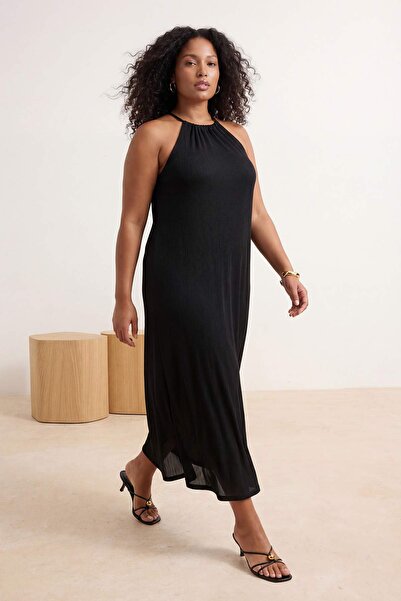 Trendyol Curve Rochie neagră tricotată, plisată, cu mânecă dreaptă, lungime m...