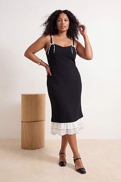 Trendyol Curve Μαύρο-λευκό φόρεμα Finike Υφαντό Plus Size TBBSS26AH00020