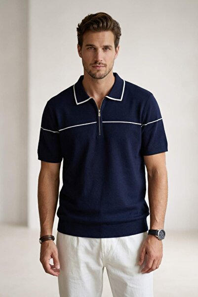 Trendyol Kollektion Marineblaues, normal geschnittenes Strick-T-Shirt mit Pas...