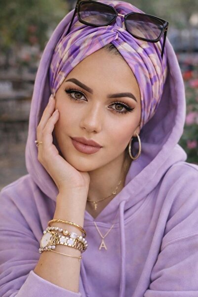 Aişe tesettür أرجواني ذو نمط هندسي وجلد مدبب