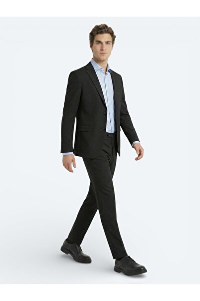 Kip بدلة سوداء مستقيمة من الصوف المخلوط بقصة ضيقة