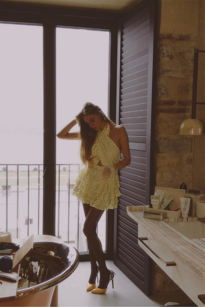 La Sarta Миконос Шорти-сукня з перехресними бретелями та принтом у вигляді кр...