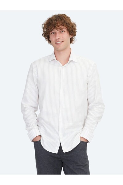 Kip Бежева сорочка класичного крою з 100% бавовни