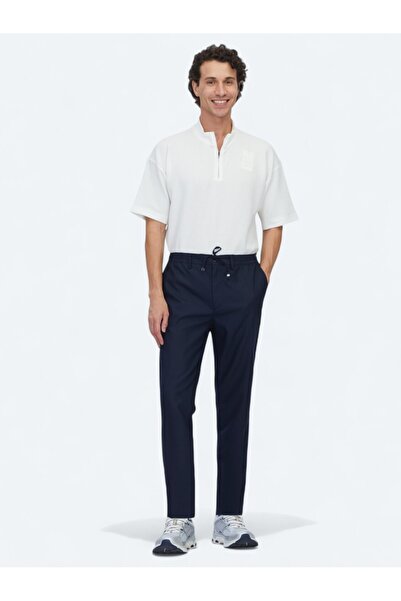 Kip بنطال كاجوال منسوج باللون الأزرق الداكن