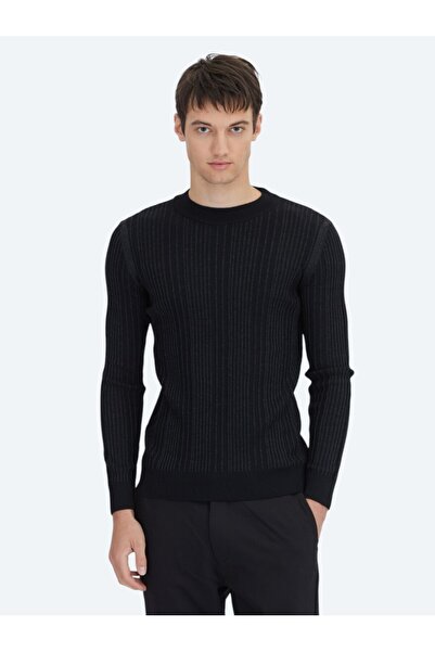 Kip Чорний трикотажний светр з жакардовим коміром та вовняною сумішшю